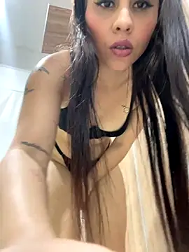 Snapshot of LuluMonroe_Eup chatting on 10.02.25 LuluMonroe Eup online show from 10.02.25