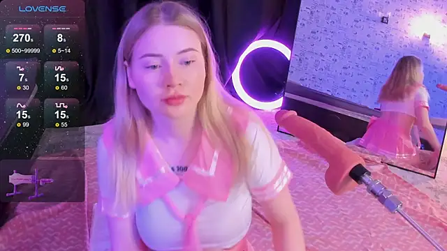 Lillie Berry online show from 12.20.25