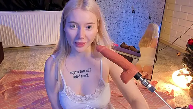 Lillie Berry online show from 02.08.26