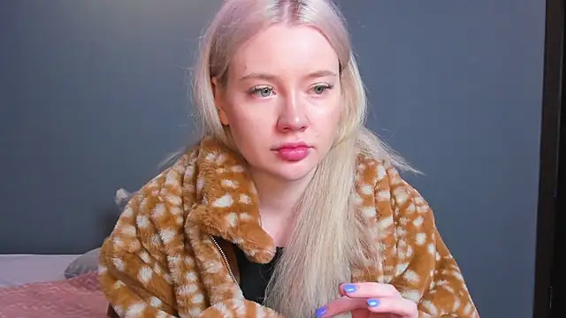 Lillie Berry online show from 04.12.26