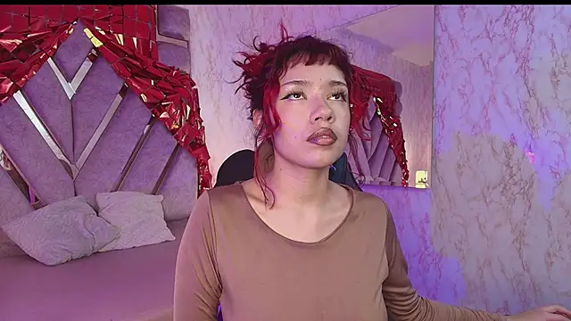 Snapshot of redd_pandaa chatting on 03.12.26 redd pandaa online show from 03.12.26