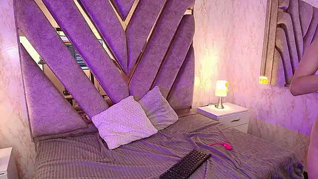 Snapshot of redd_pandaa chatting on 03.28.26 redd pandaa online show from 03.28.26