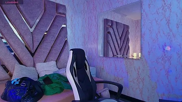 Snapshot of redd_pandaa chatting on 04.07.26 redd pandaa online show from 04.07.26