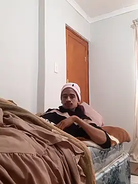 Snapshot of gemini_loops chatting on 11.07.25 gemini loops online show from 11.07.25