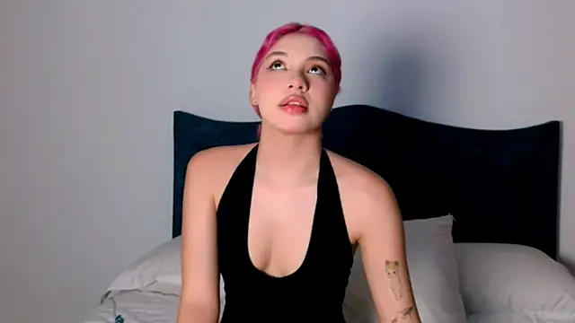 angelinhaaa online show from 11.14.25