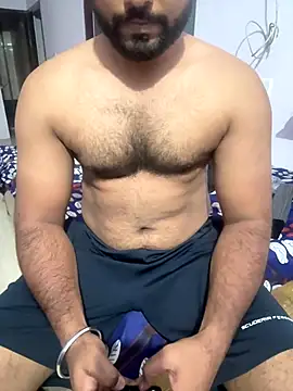 Snapshot of naughty_rocco chatting on 10.04.25 naughty rocco online show from 10.04.25