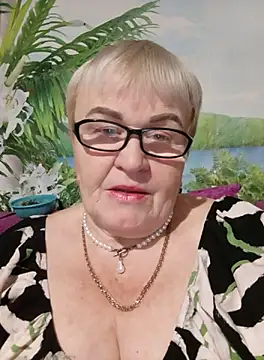 VioletSweet5566 online show from 10.02.25