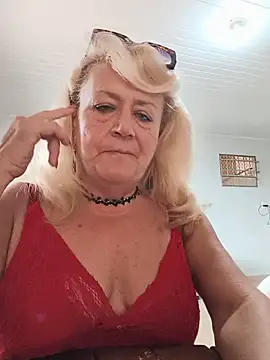 Snapshot of Belladama61 chatting on 05.20.26 Belladama61 online show from 05.20.26