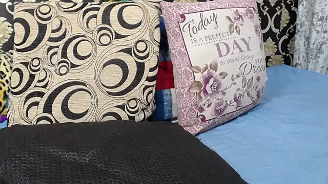 Snapshot of Ozimpho chatting on 10.22.25 Ozimpho online show from 10.22.25