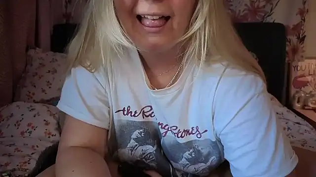 Daisyxoxo  online show from 03.05.26