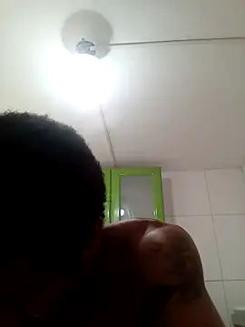 moreno25centimetro online show from 12.15.25