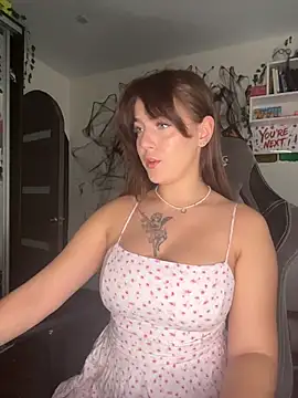 MikssMolly online show from 12.05.25