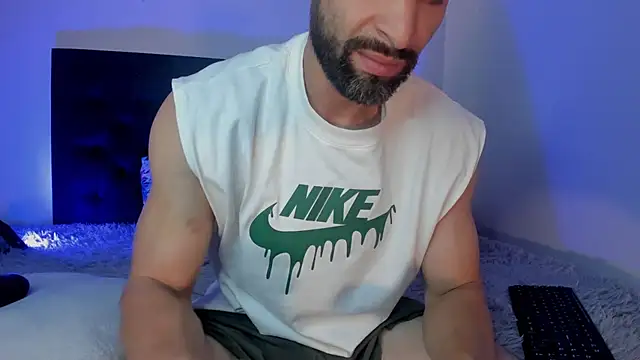 Enzo-wolf33 online show from 04.20.26