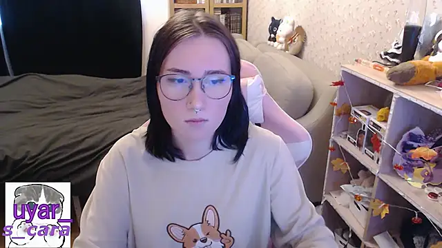 Snapshot of s_cara chatting on 11.16.25 s cara online show from 11.16.25