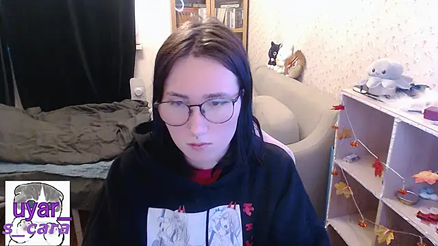 Snapshot of s_cara chatting on 11.30.25 s cara online show from 11.30.25