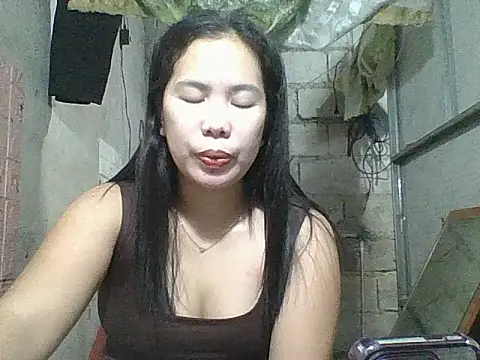 Snapshot of pinaysinglemommm chatting on 02.18.26 pinaysinglemommm online show from 02.18.26
