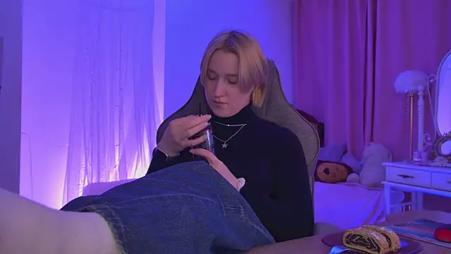 Snapshot of CinBellamy chatting on 02.03.26 CinBellamy online show from 02.03.26