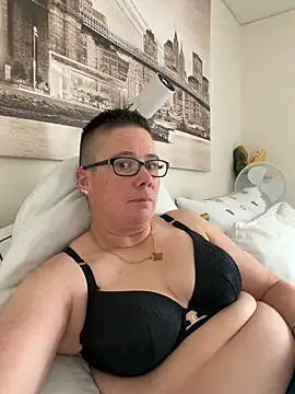 voluptuous-minx online show from 05.19.26