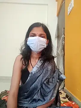 Shivani2002 online show from 12.16.25