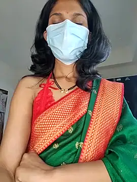 Shivani2002 online show from 03.31.26