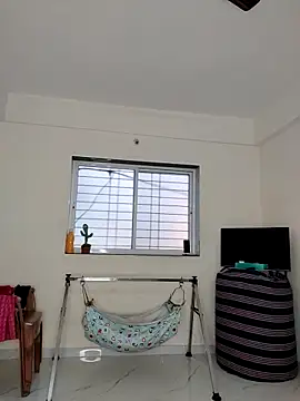 Shivani2002 online show from 04.05.26