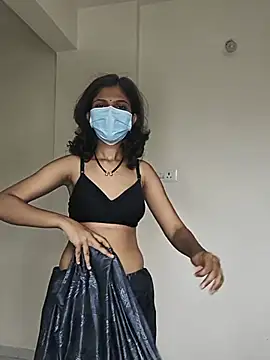 Shivani2002 online show from 06.29.26