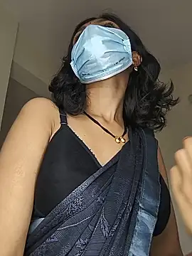 Shivani2002 online show from 06.30.26
