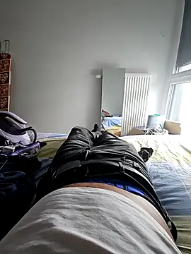 Snapshot of Syto772 chatting on 09.11.25 Syto772 online show from 09.11.25