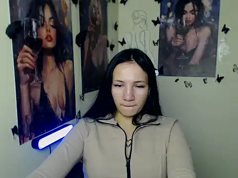 Snapshot of Em7MaA chatting on 10.24.25 Em7MaA online show from 10.24.25