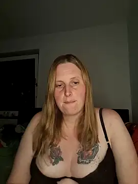 Snapshot of Nadja37 chatting on 05.22.26 Nadja37 online show from 05.22.26