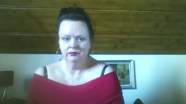 Snapshot of TiffanyMature chatting on 09.23.25 TiffanyMature online show from 09.23.25