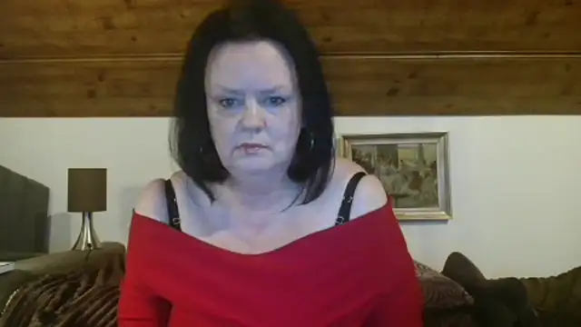 Snapshot of TiffanyMature chatting on 10.03.25 TiffanyMature online show from 10.03.25