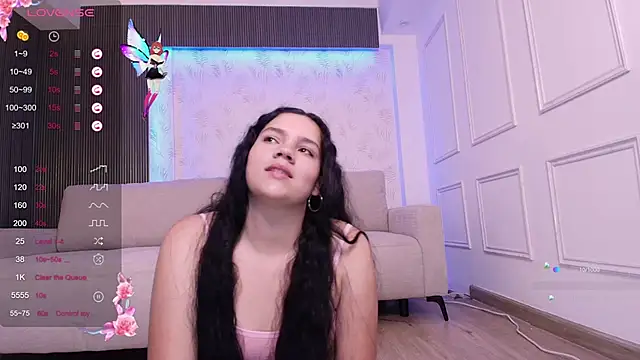 karlie small online show from 11.17.25