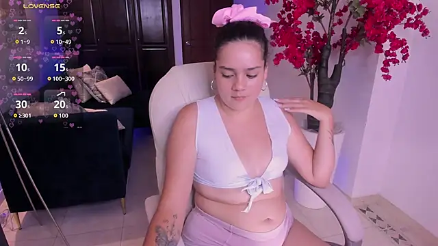 karlie small online show from 03.25.26