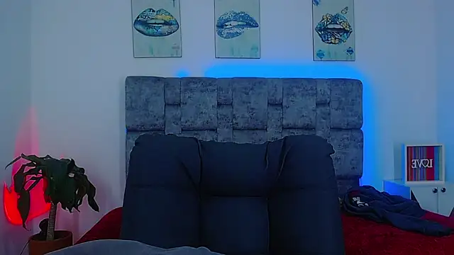 dirty model online show from 10.08.25