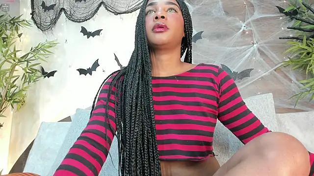 Snapshot of katia_cute chatting on 11.04.25 katia cute online show from 11.04.25