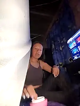 Snapshot of LUNAROSE_SEX chatting on 10.16.25 LUNAROSE SEX online show from 10.16.25