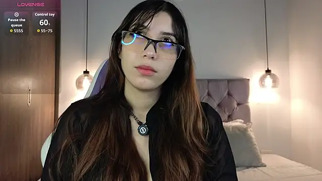 lila min online show from 09.18.25