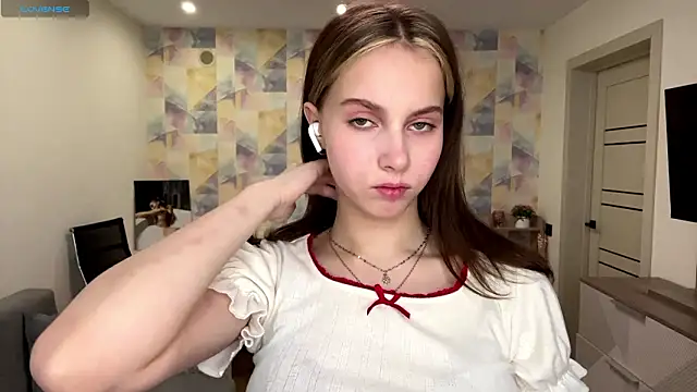 NylaNadler online show from 02.09.26