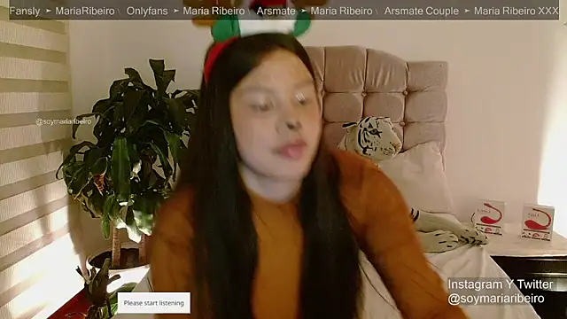 Snapshot of maria_ribeiro chatting on 12.20.24 maria ribeiro online show from 12.20.24