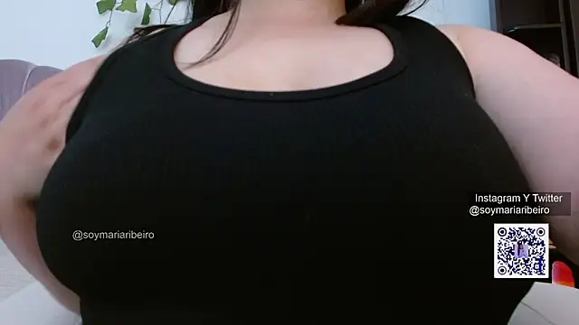 Snapshot of maria_ribeiro chatting on 10.15.25 maria ribeiro online show from 10.15.25