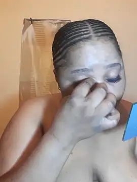 Snapshot of PRINCESSEMELXX93 chatting on 10.11.25 PRINCESSEMELXX93 online show from 10.11.25