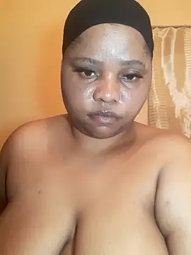 Snapshot of PRINCESSEMELXX93 chatting on 10.18.25 PRINCESSEMELXX93 online show from 10.18.25