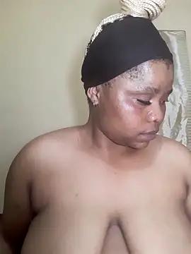 Snapshot of PRINCESSEMELXX93 chatting on 10.30.25 PRINCESSEMELXX93 online show from 10.30.25