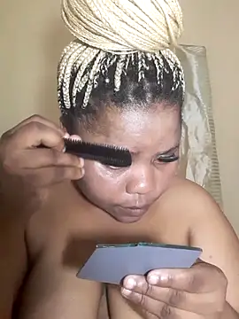 Snapshot of PRINCESSEMELXX93 chatting on 11.19.25 PRINCESSEMELXX93 online show from 11.19.25