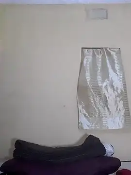 Snapshot of PRINCESSEMELXX93 chatting on 12.02.25 PRINCESSEMELXX93 online show from 12.02.25