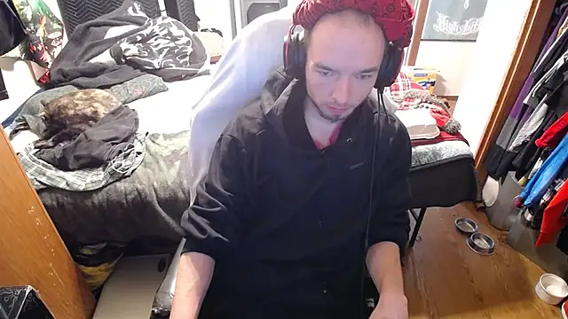 Snapshot of womenhateme69 chatting on 10.13.25 womenhateme69 online show from 10.13.25