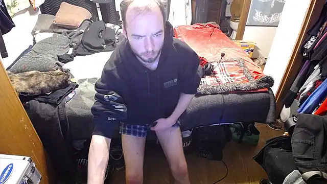 Snapshot of womenhateme69 chatting on 11.03.25 womenhateme69 online show from 11.03.25