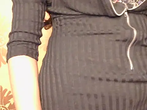 Snapshot of imaila18 chatting on 10.02.25 imaila18 online show from 10.02.25