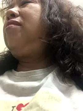 Hoanguyenn online show from 11.04.25